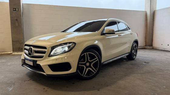 MERCEDES-BENZ GLA 250 2.0 16V TURBO GASOLINA SPORT 4P AUTOMÁTICO MERCEDES-BENZ GLA 250 2.0 16V TURBO GASOLINA SPORT 4P AUTOMÁTICO
